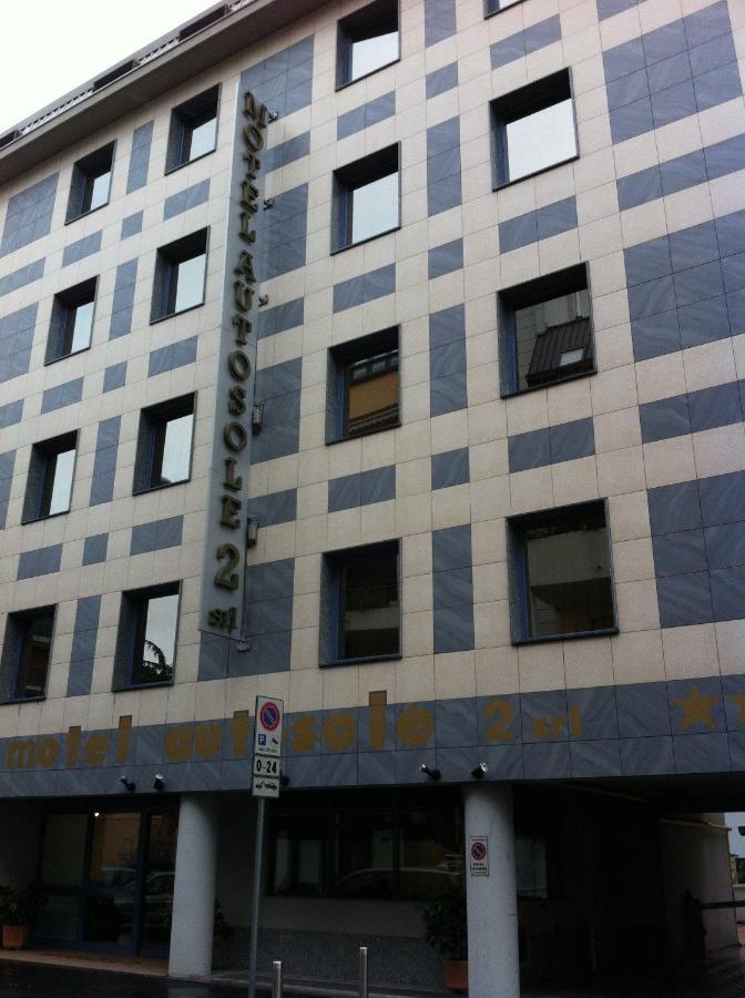 Autosole 2 Otel Milano Dış mekan fotoğraf