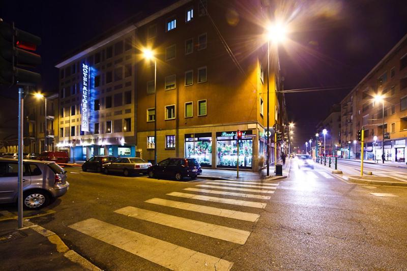 Autosole 2 Otel Milano Dış mekan fotoğraf